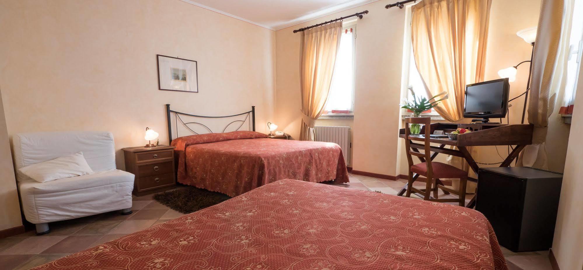 Hotel Aquadolce Verbania Eksteriør billede